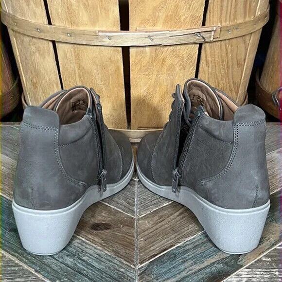 Clarks Unstructured Un Tallara Eva Taupe Nubuck Ankle Booties Boots Women Size 8 - Picture 9 of 12